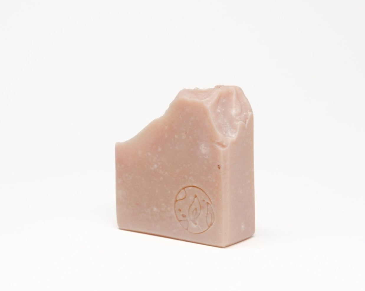 Handmade himalayan salt and rose clay soap. floral, fruity and freshly scented bar made from nourishing butters and oils. shea butter, olive oil, coconut oil soap. eco friendly and sustainable. vegan friendly and cruelty free.
