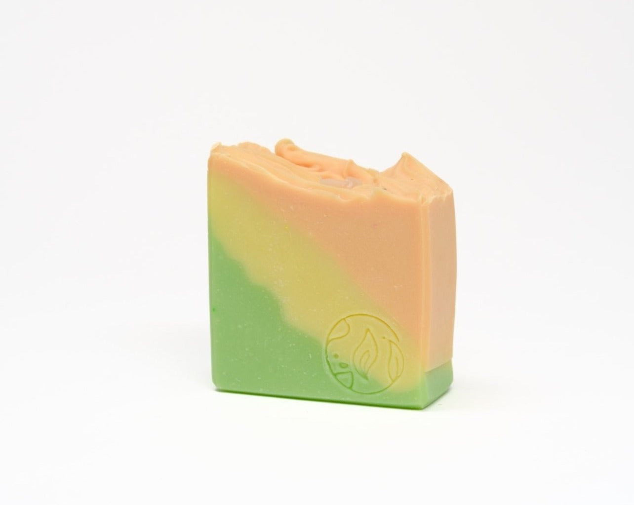 thai peach & mango soap handmade in Brighton, UK. Olive oil soap, coconut oil, shea butter, cocoa butter cold process soap. colourful, sweet, citrus, fruity scent long-lasting bar soap