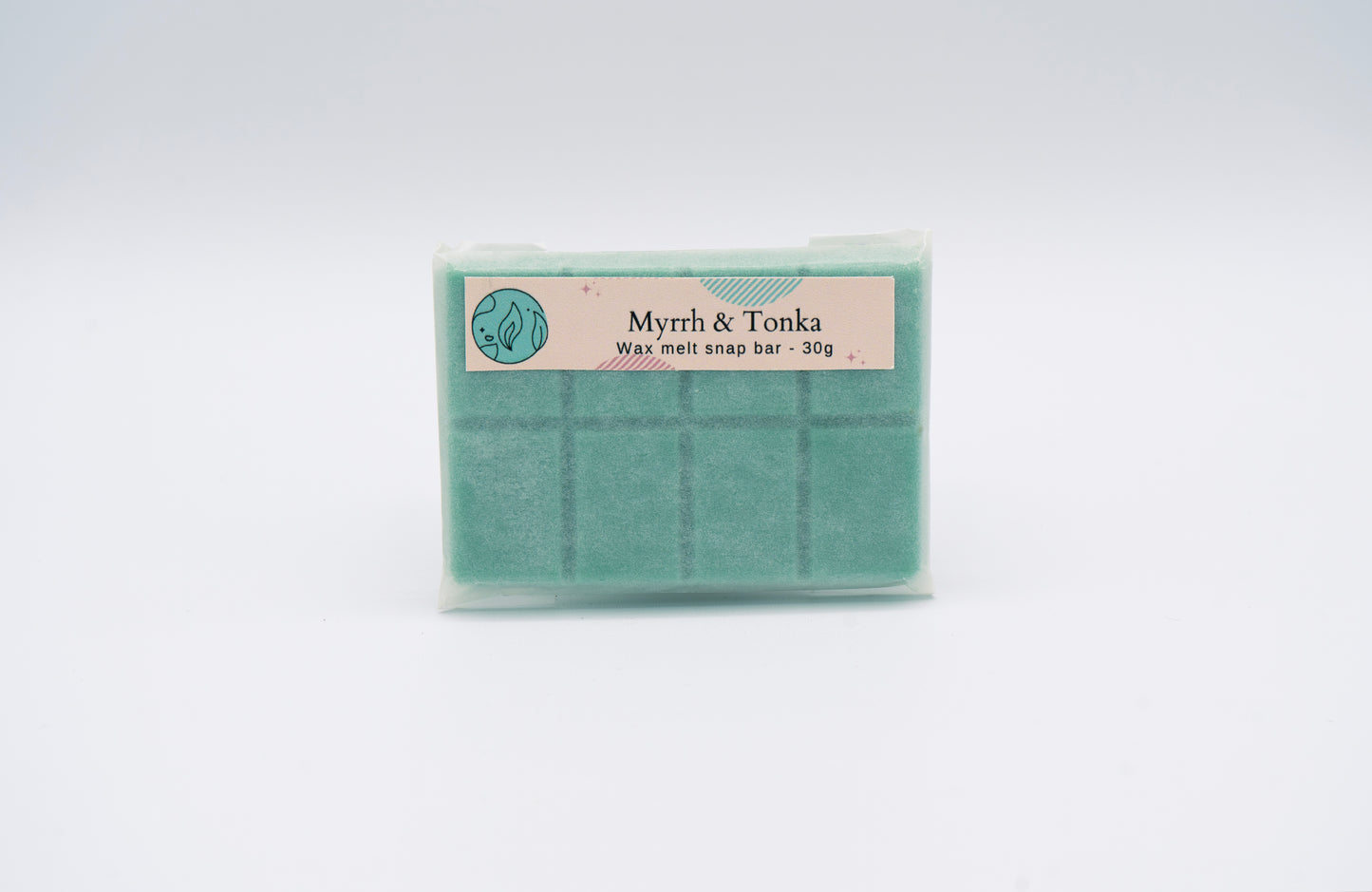 myrrh & tonka scented 30g or 90g strongly scented wax melt snap bars. Eco friendly waxed paper packaging. Brighton Rock Workshop wax melts made in Spain and the United Kingdom, available in two sizes. Suitable for tea light or electric burners