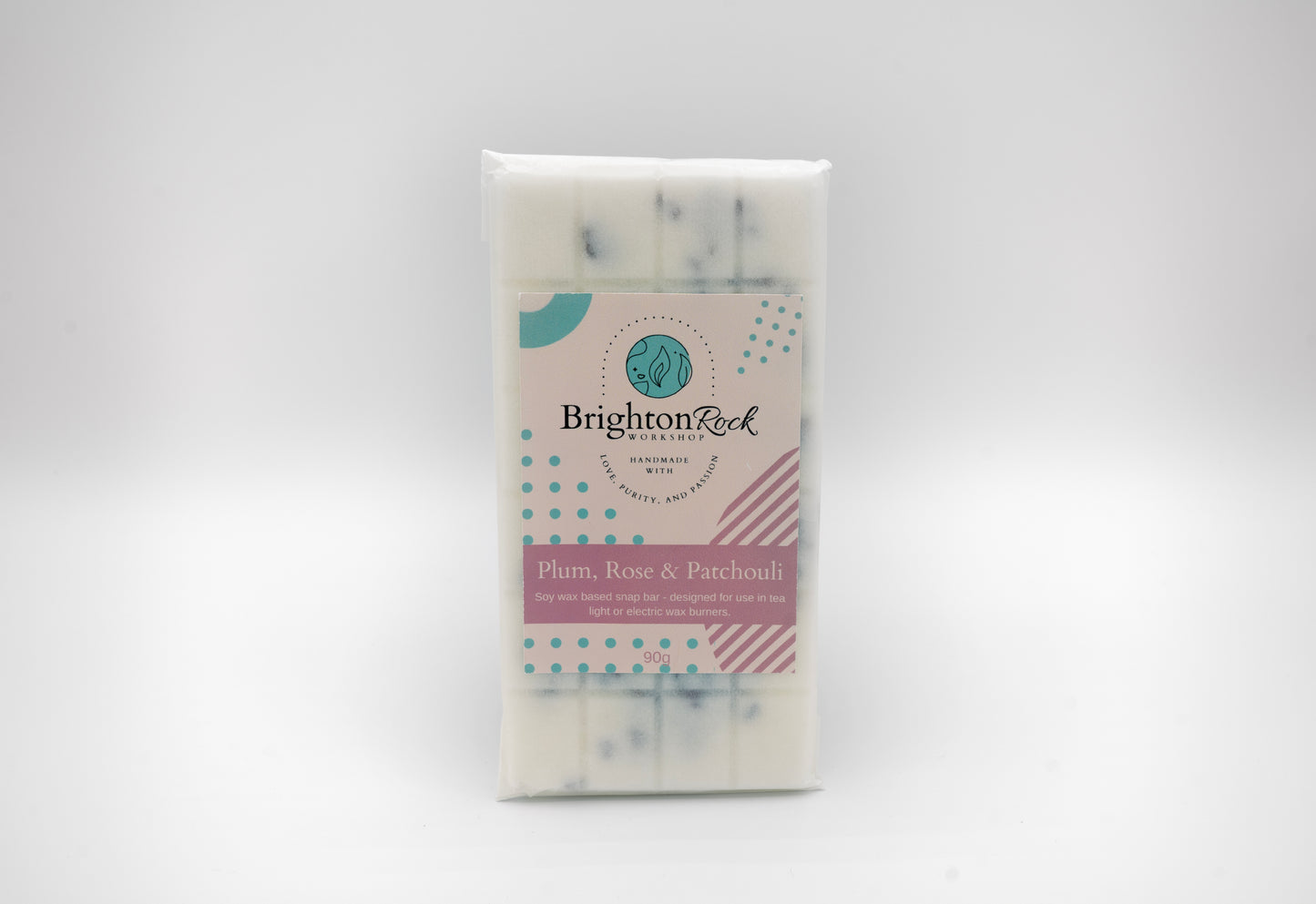 Plum, rose & patchouli scented 30g or 90g strongly scented wax melt snap bars. Eco friendly waxed paper packaging. Brighton Rock Workshop wax melts made in Spain and the United Kingdom, available in two sizes. Suitable for tea light or electric burners