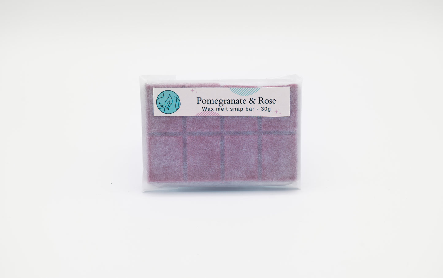 Pomegranate and rose scented 30g or 90g strongly scented wax melt snap bars. Eco friendly waxed paper packaging. Brighton Rock Workshop wax melts made in Spain and the United Kingdom, available in two sizes. Suitable for tea light or electric burners