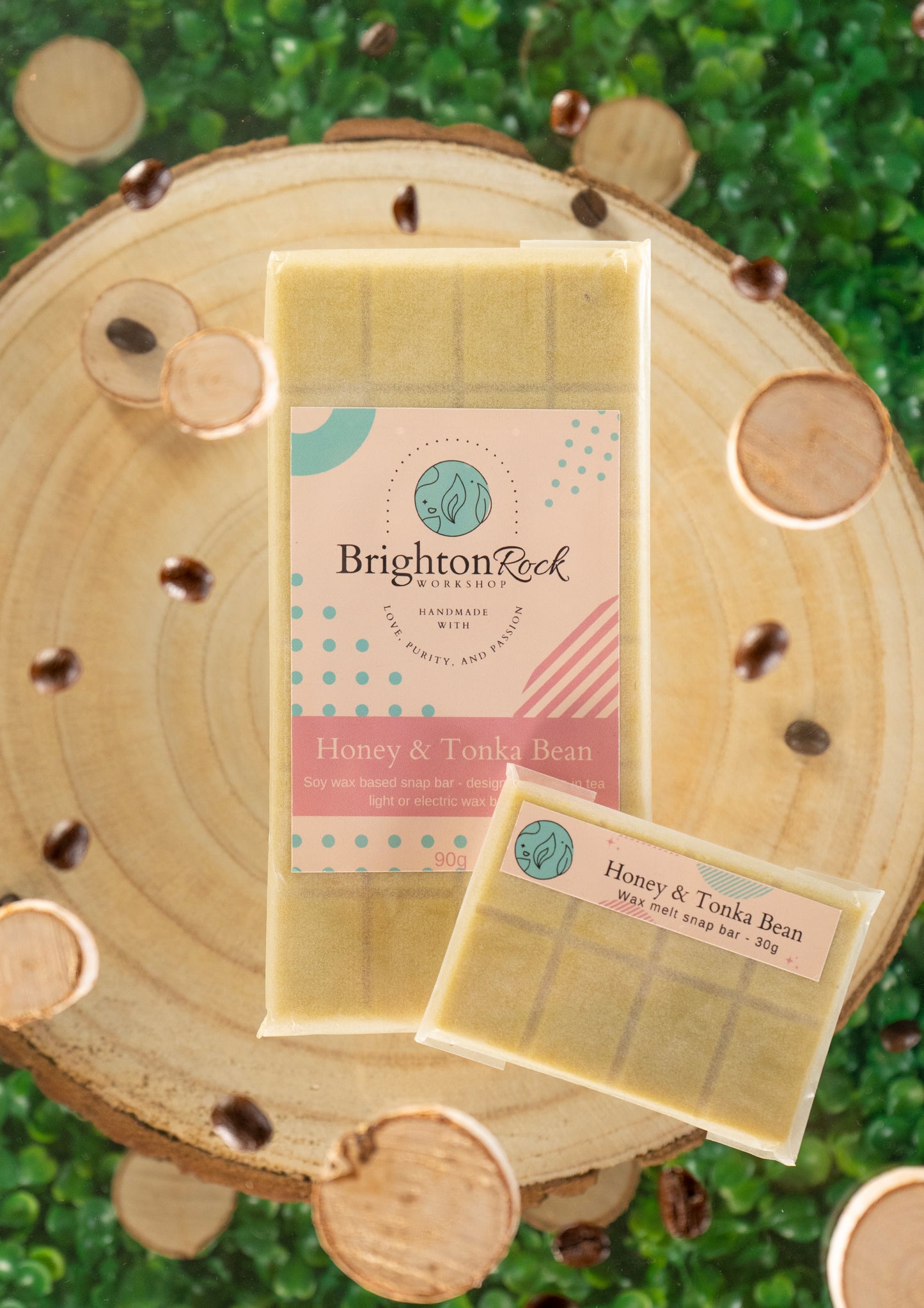 honey and tonka 30g or 90g strongly scented wax melt snap bars. Eco friendly waxed paper packaging. Brighton Rock Workshop wax melts made in Spain and the United Kingdom, available in two sizes. Suitable for tea light or electric burners