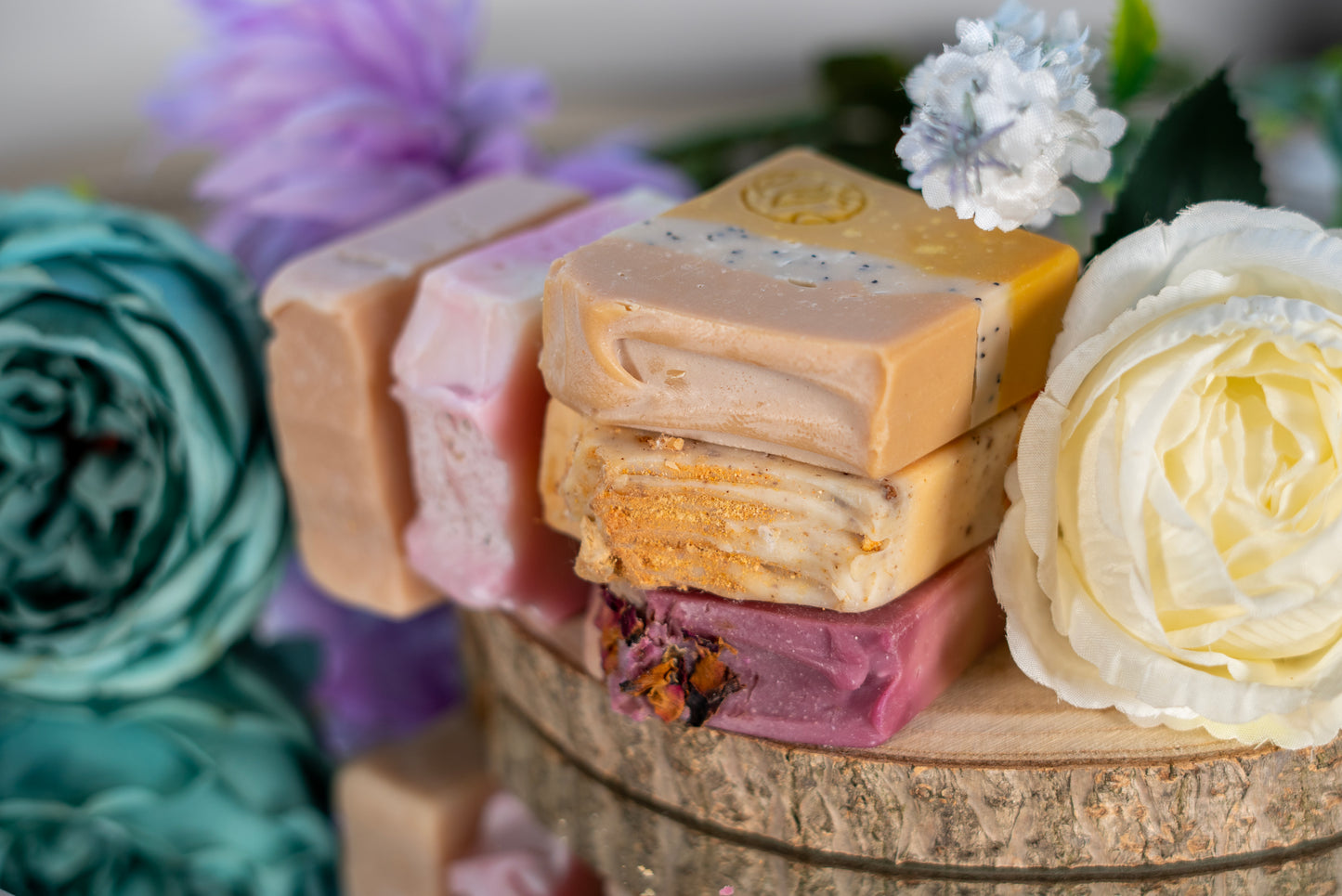 Handmade himalayan salt and rose clay soap. floral, fruity and freshly scented bar made from nourishing butters and oils. shea butter, olive oil, coconut oil soap. eco friendly and sustainable. vegan friendly and cruelty free.