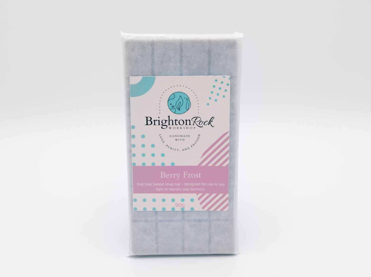 berry frost 30g or 90g strongly scented wax melt snap bars. Eco friendly waxed paper packaging. Brighton Rock Workshop wax melts made in Spain and the United Kingdom, available in two sizes. Suitable for tea light or electric burners