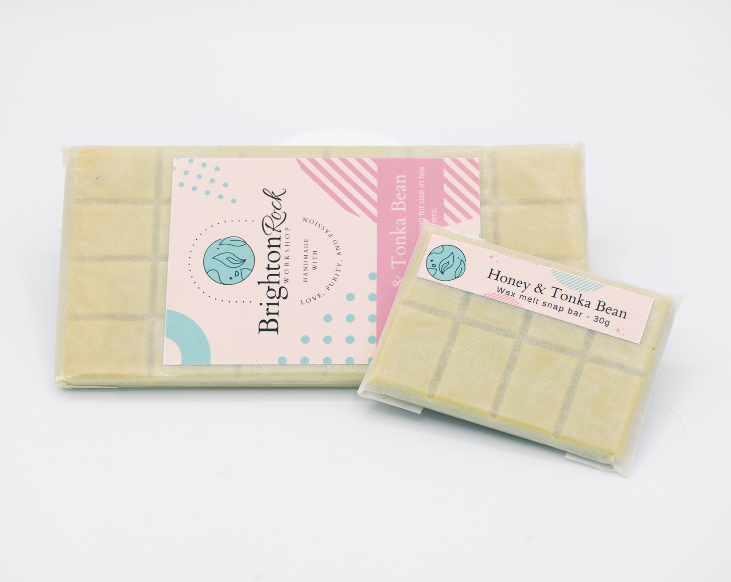 honey and tonka 30g or 90g strongly scented wax melt snap bars. Eco friendly waxed paper packaging. Brighton Rock Workshop wax melts made in Spain and the United Kingdom, available in two sizes. Suitable for tea light or electric burners