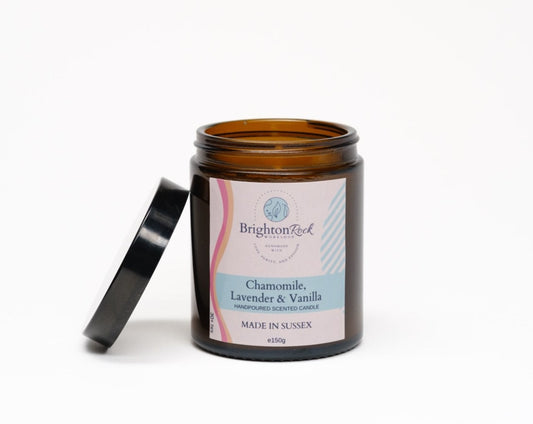 chamomile, lavender & vanilla relaxing candle, handmade in brighton, sussex, united kingdom, vegan friendly cruelty free. amber glass jar, plastic-free packaging