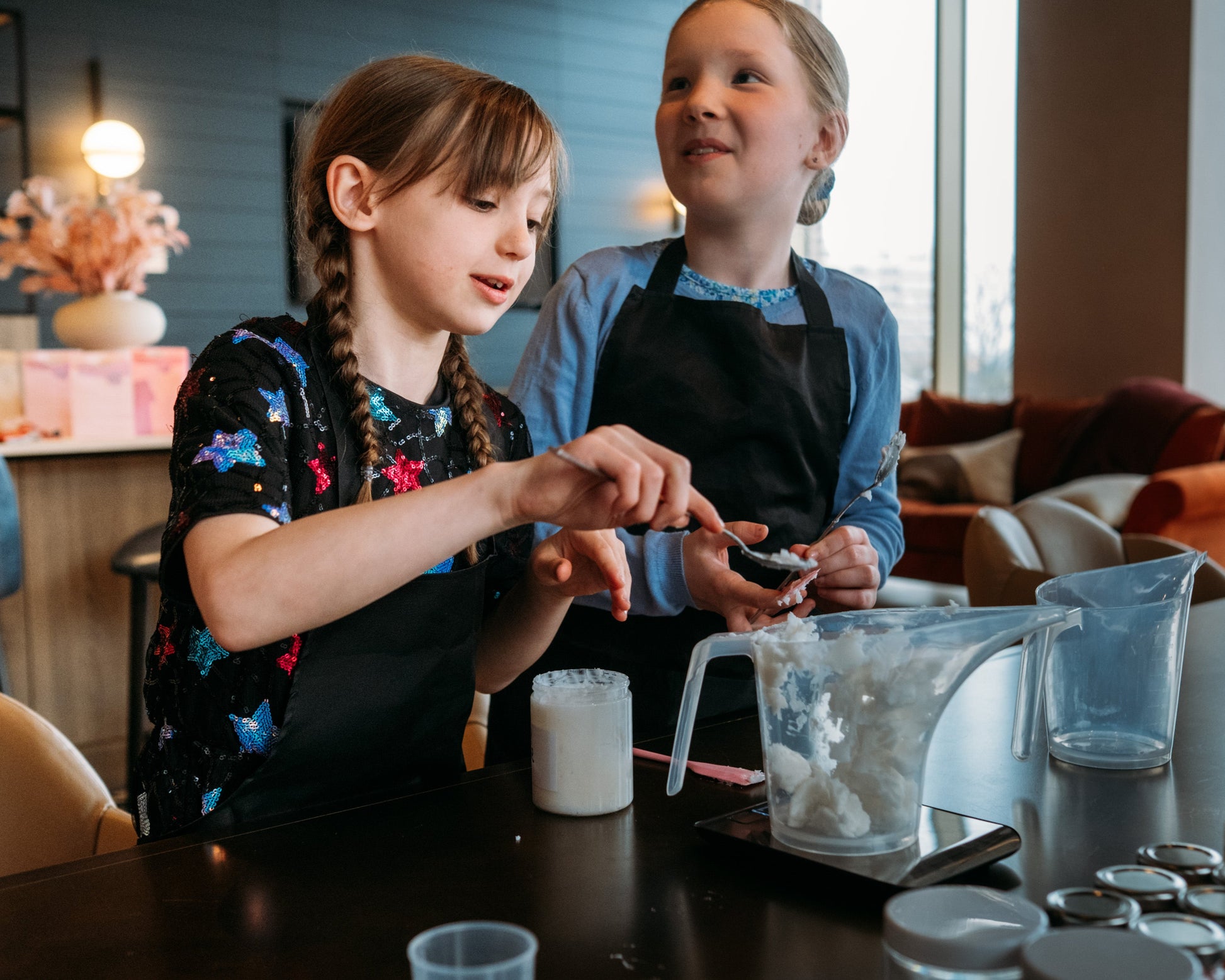 whipped soap birthday parties for kids in sussex. creative messy party ideas