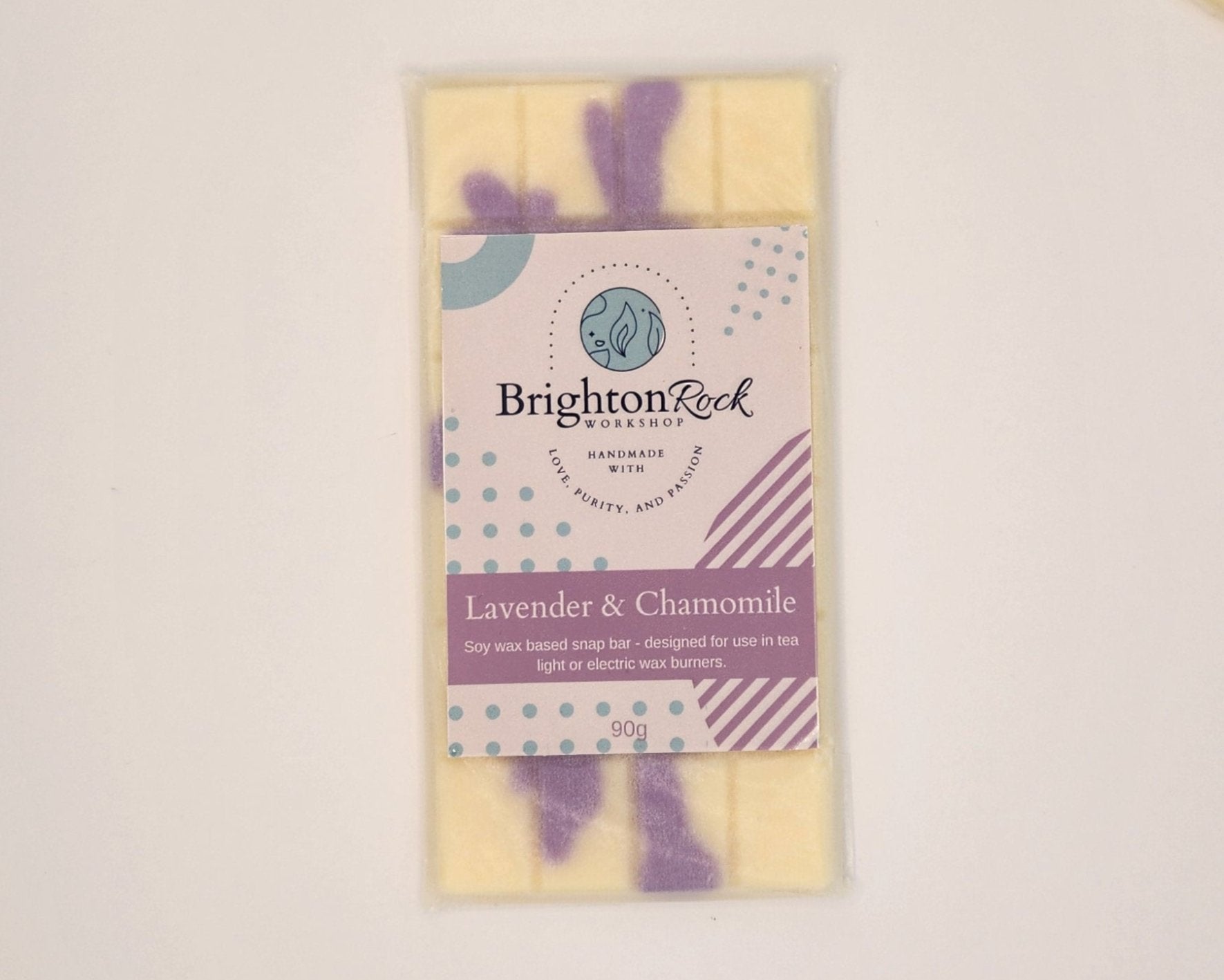 chamomile, lavender & vanilla wax melt snap bar plant based vegan friendly home fragrances handmade in brighton, UK. Long lasting scents for the bath, body and home. 90g bar