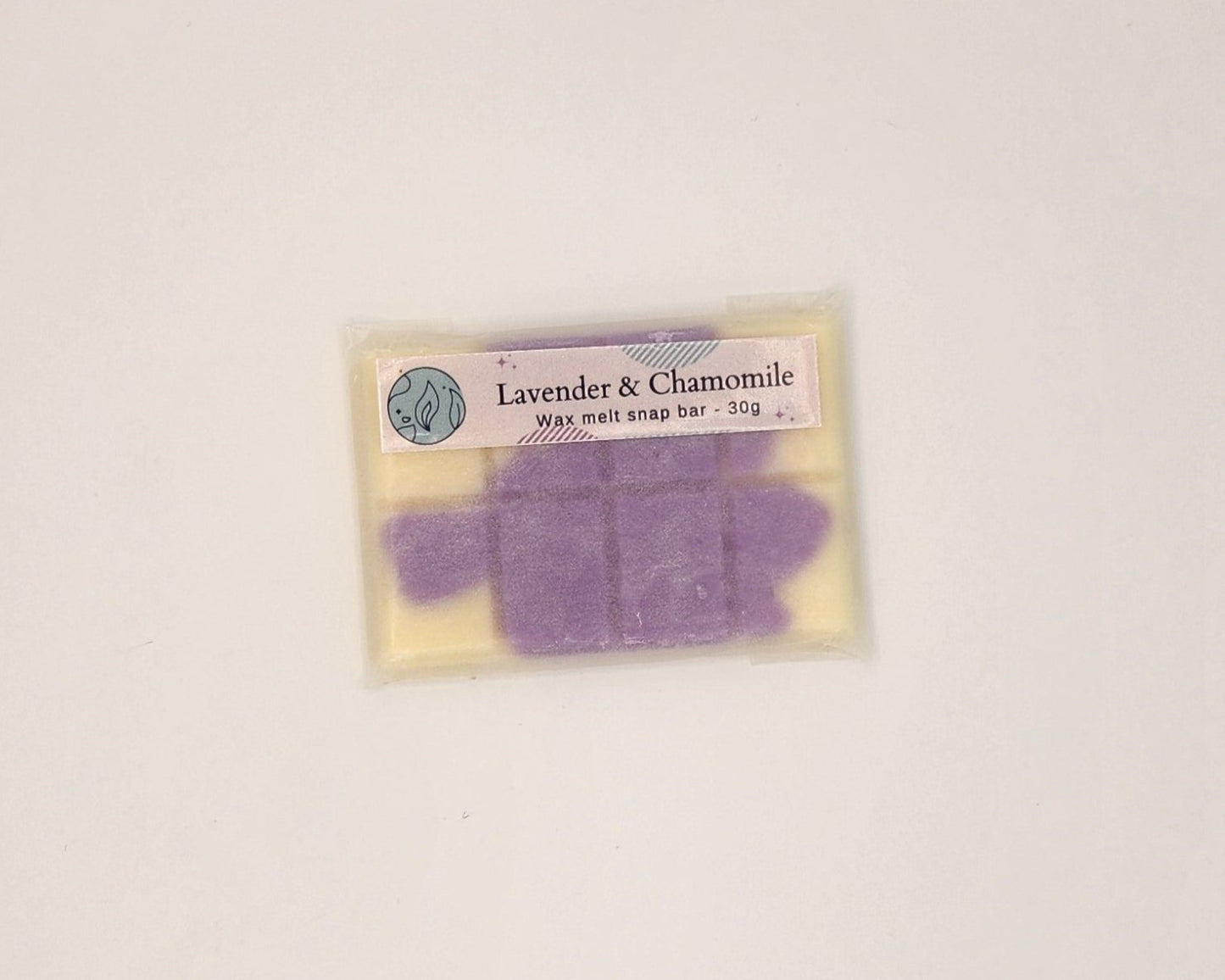 chamomile, lavender & vanilla wax melt snap bar plant based vegan friendly home fragrances handmade in brighton, UK. Long lasting scent for the bath, body and home