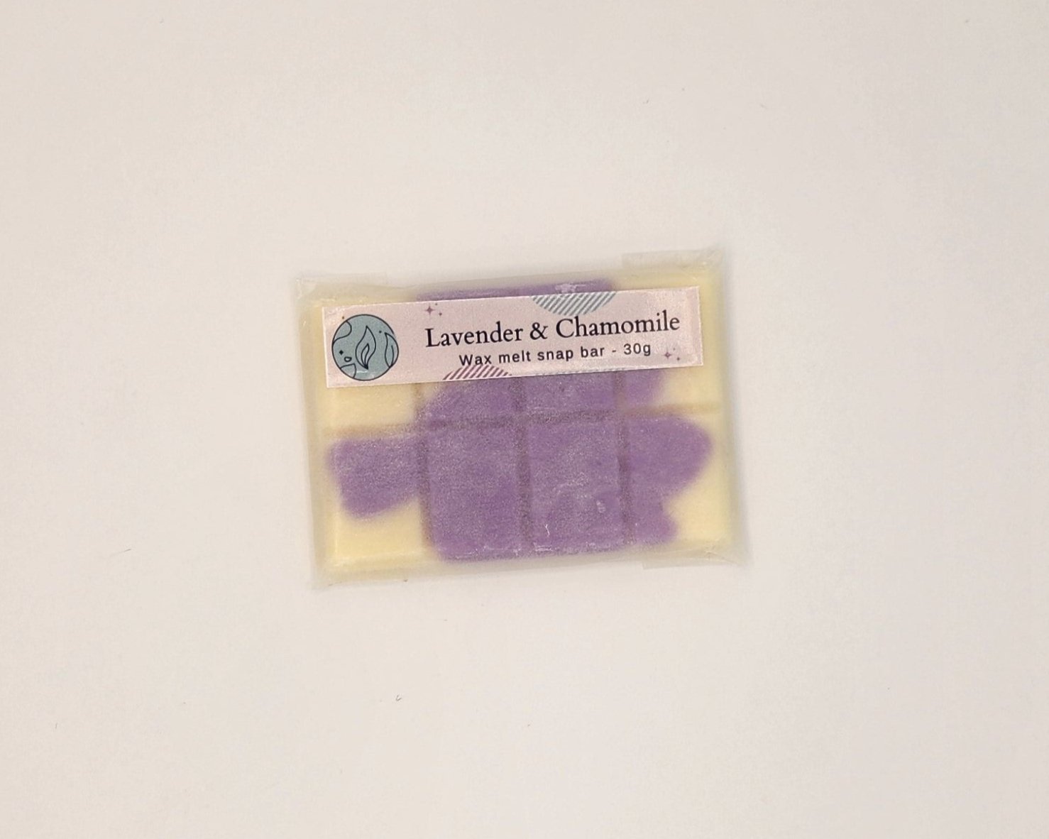 chamomile, lavender & vanilla wax melt snap bar plant based vegan friendly home fragrances handmade in brighton, UK. Long lasting scent for the bath, body and home