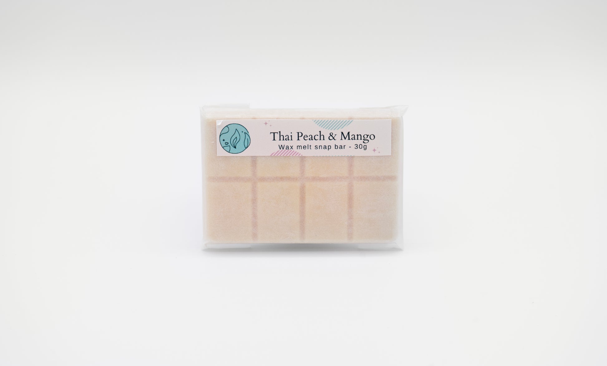 Thai peach and mango scented 30g or 90g strongly scented wax melt snap bars. Eco friendly waxed paper packaging. Brighton Rock Workshop wax melts made in Spain and the United Kingdom, available in two sizes. Suitable for tea light or electric burners
