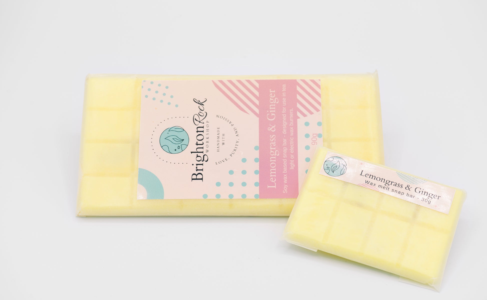 Lemongrass & ginger 30g or 90g strongly scented wax melt snap bars. Eco friendly waxed paper packaging. Brighton Rock Workshop wax melts made in Spain and the United Kingdom, available in two sizes. Suitable for tea light or electric burners
