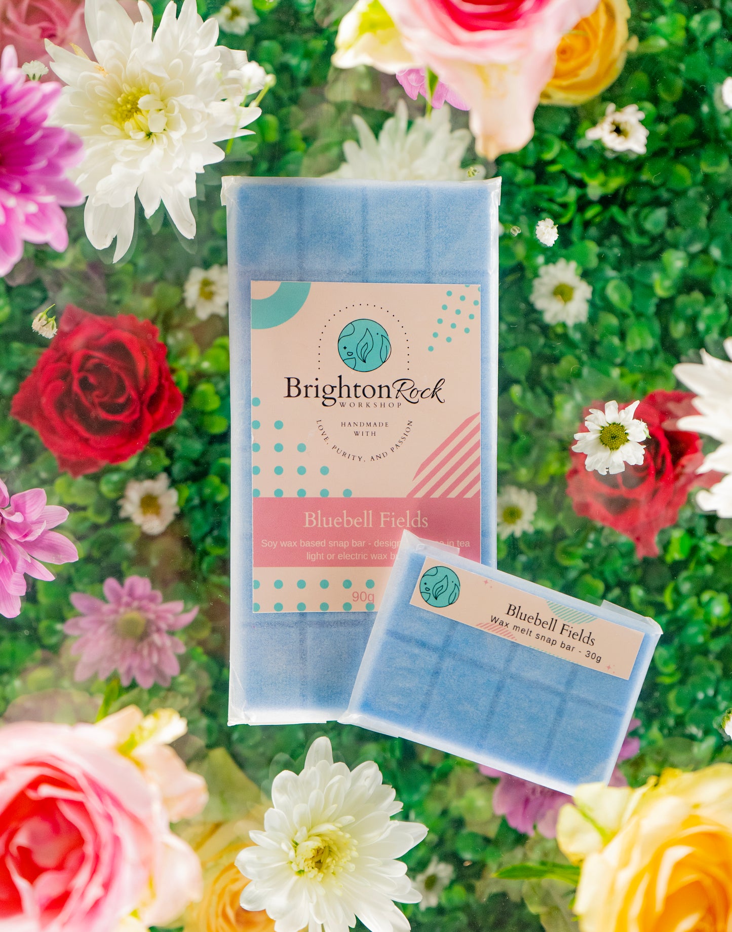 bluebell fields 30g or 90g strongly scented wax melt snap bars. Eco friendly waxed paper packaging. Brighton Rock Workshop wax melts made in Spain and the United Kingdom, available in two sizes. Suitable for tea light or electric burners