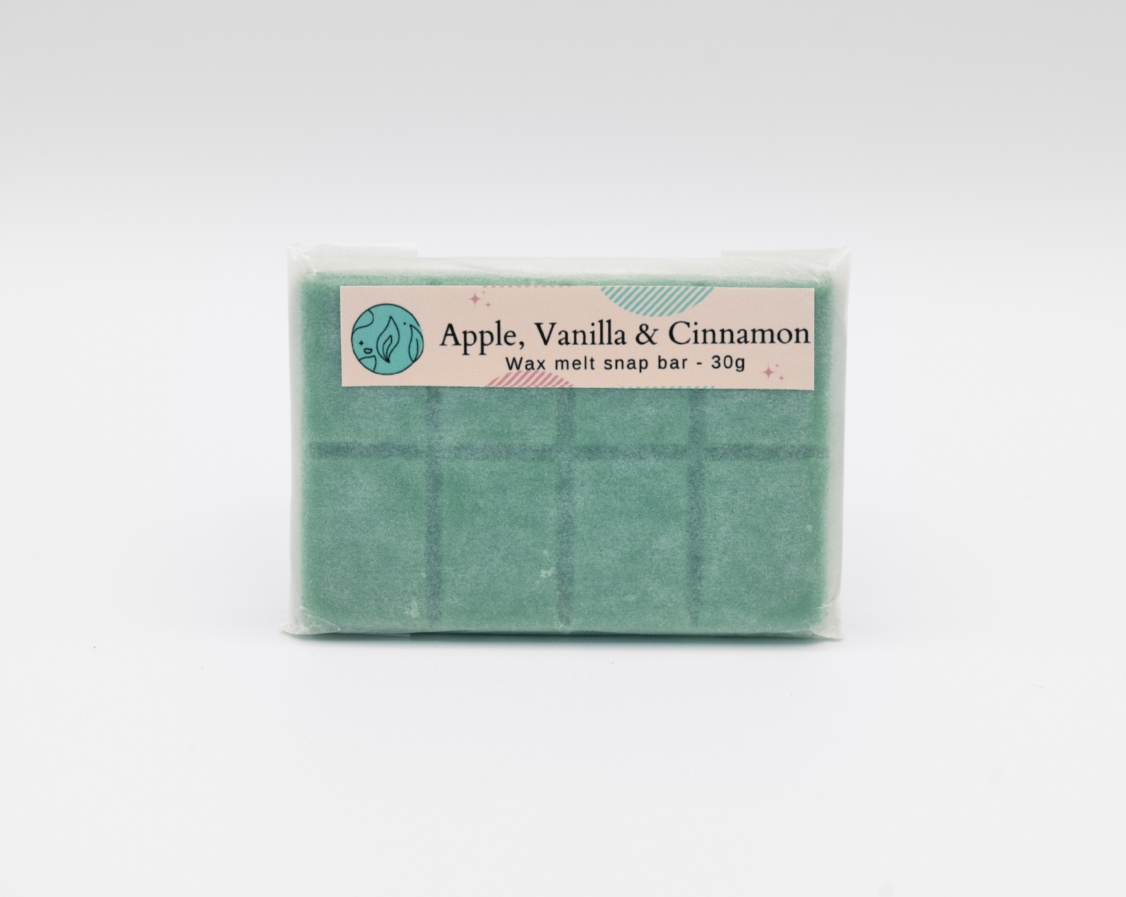 apple vanilla and cinnamon 30g or 90g strongly scented wax melt snap bars. Eco friendly waxed paper packaging. Brighton Rock Workshop wax melts made in Spain and the United Kingdom, available in two sizes. Suitable for tea light or electric burners