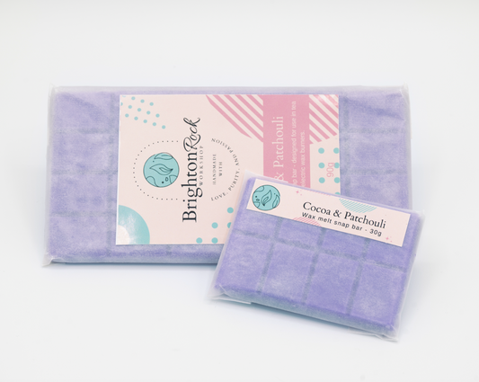 cocoa and patchouli 30g or 90g strongly scented wax melt snap bars. Eco friendly waxed paper packaging. Brighton Rock Workshop wax melts made in Spain and the United Kingdom, available in two sizes. Suitable for tea light or electric burners